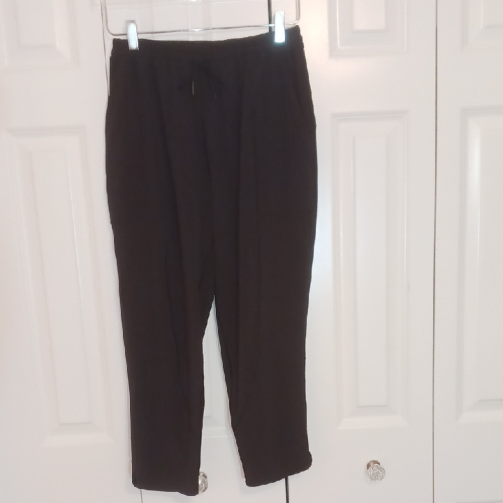 lululemon athletica Black Straight Leg cropped Pants - Picture 6 of 7